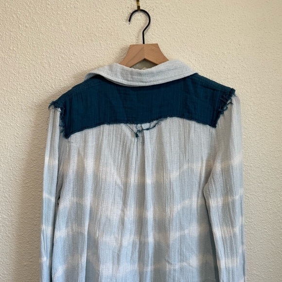 Free People Artisan De Luxe Button Down Tie Dye Small Gauze Boho Top Coastal - Picture 5 of 9